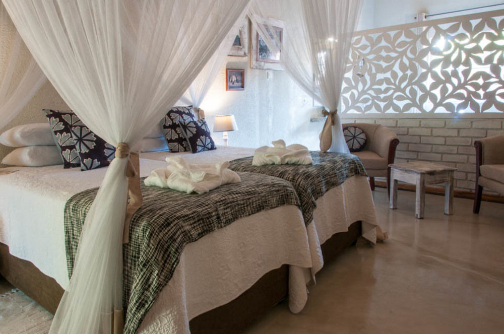 Bayete Guest Lodge วิกตอเรียฟอลส์ ภายนอก รูปภาพ