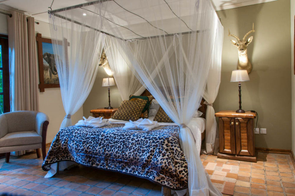 Bayete Guest Lodge วิกตอเรียฟอลส์ ภายนอก รูปภาพ