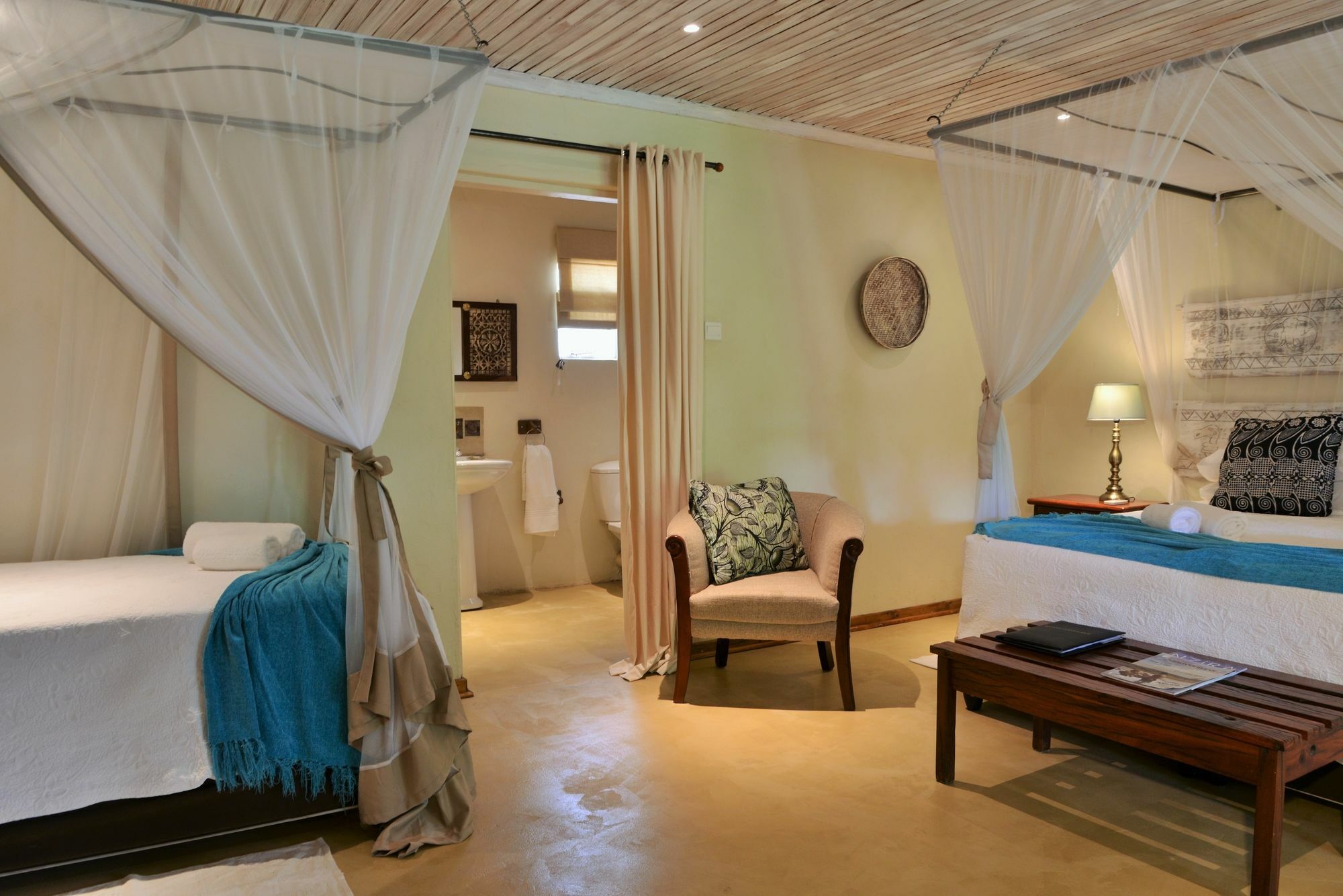 Bayete Guest Lodge วิกตอเรียฟอลส์ ภายนอก รูปภาพ